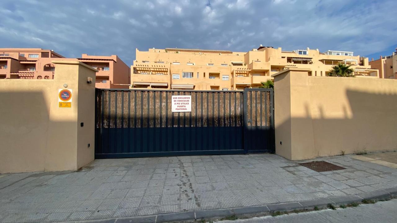Studio "Mosaico" With Parking, Air Conditioner, Pool, Fibre Optic 600Mb Included Tarifa Esterno foto
